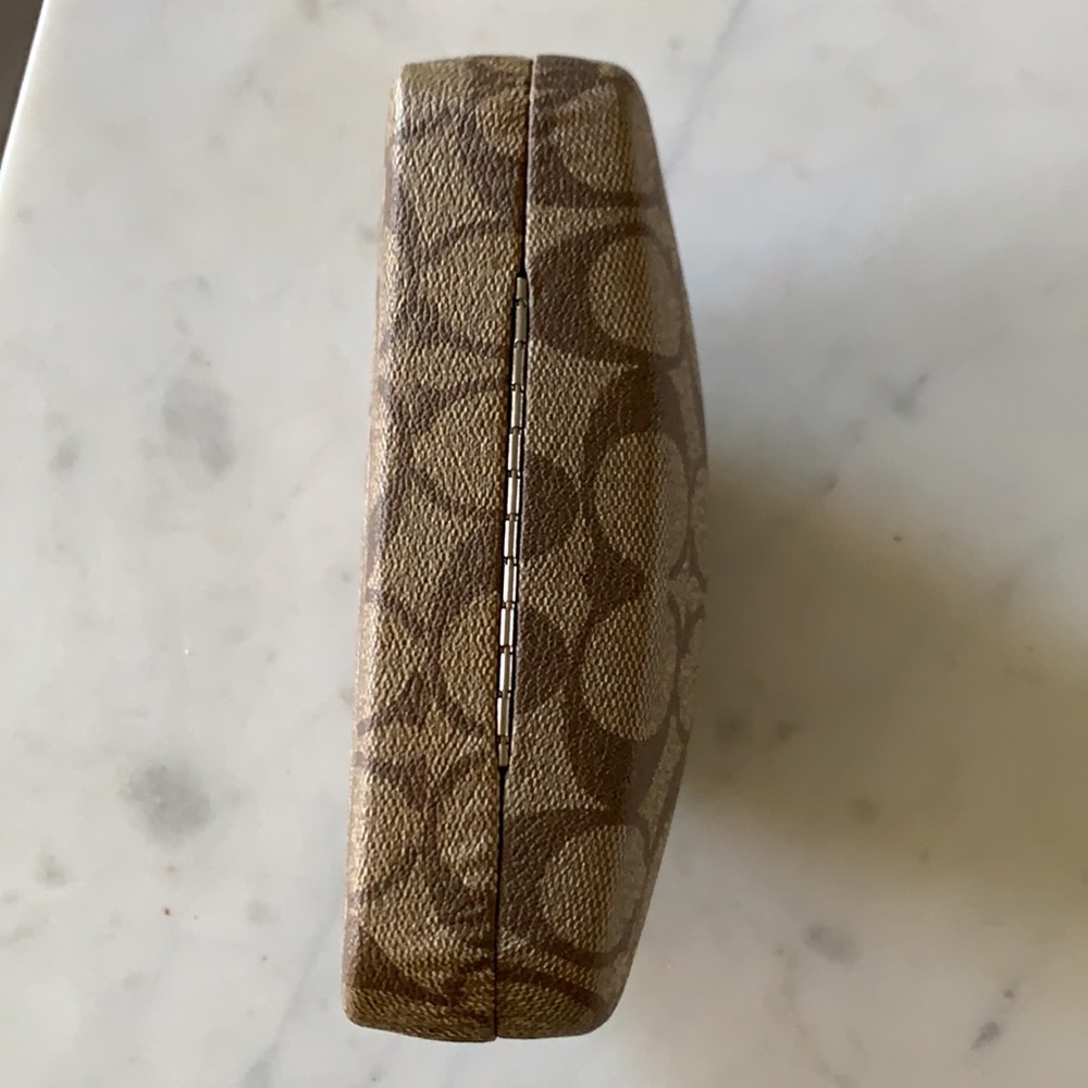 Coach glasses case - Picture 4 of 6